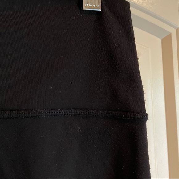 Lululemon Align 7/8 leggings - Picture 3 of 4